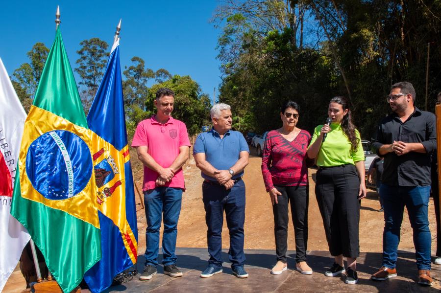 Prefeitura de Itabirito realiza inauguração de ponte em Ribeirão do Eixo