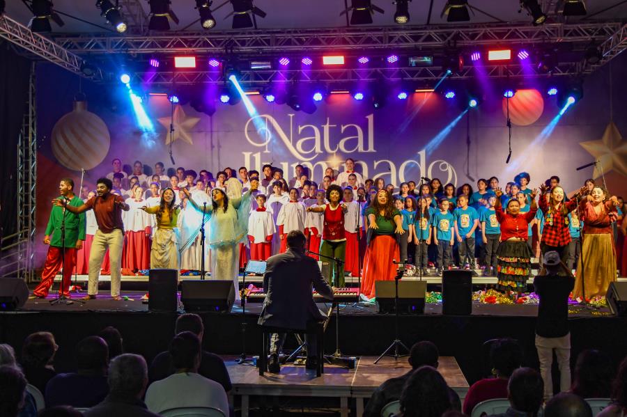 Natal Iluminado: Grande Cantata de Natal do Coral Canarinhos encerra programação