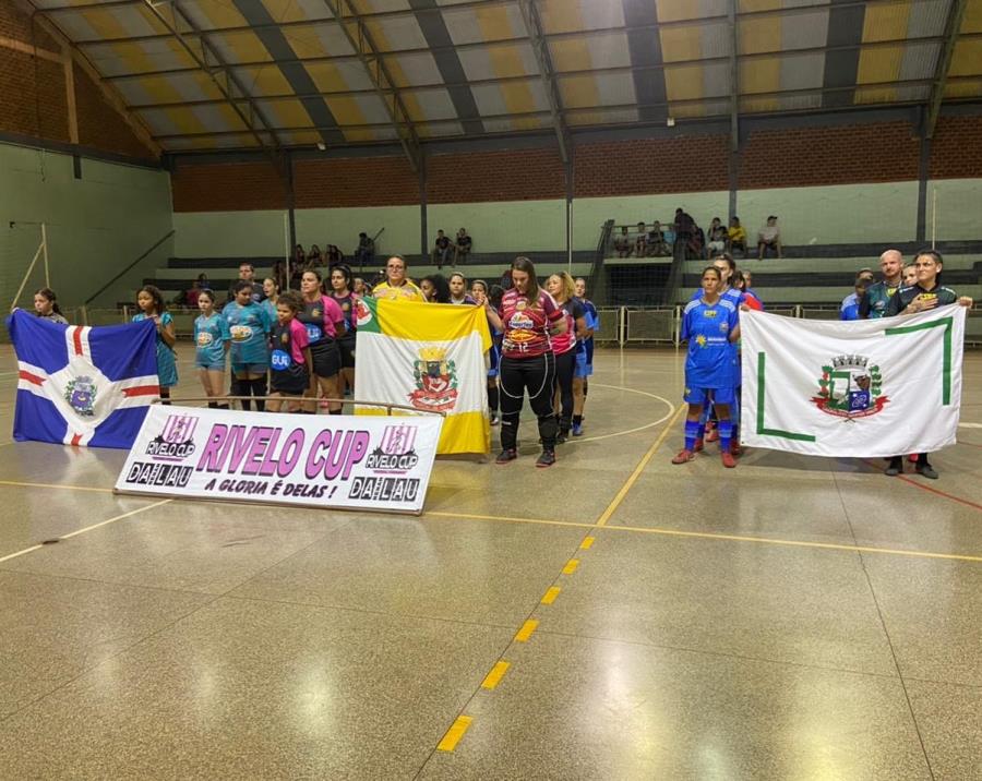 Equipe de Futsal feminino de Novo Horizonte vence Cedral 