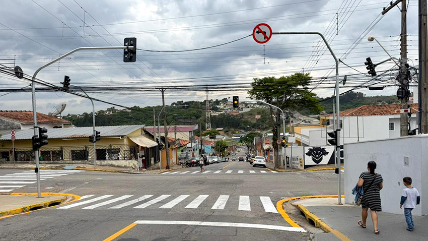 Primeiros semáforos de Jarinu entram em operação