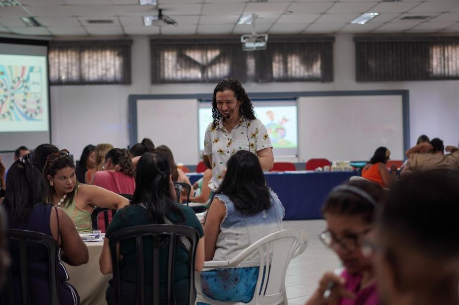 8ª Formação para o Quadro do Magistério tem como foco Instrução Fônica na Prática