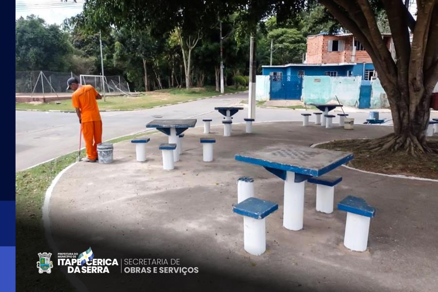Manutenção de ruas e praças no Jardim Branca Flor