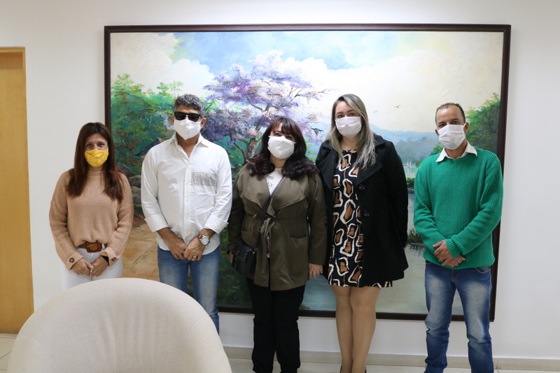 Representantes da Secretaria de Desenvolvimento Social do Estado visitam a Secretaria de Desenvolvimento Social e Relações do Trabalho