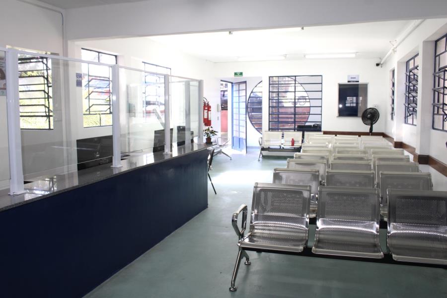 Saúde entrega melhorias na UBS Salvador de Leone