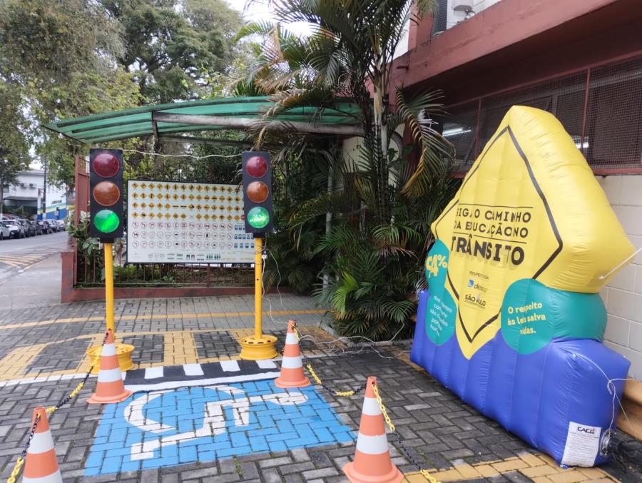 Movimento internacional Maio Amarelo conscientiza itapecericanos
