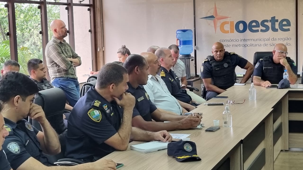 GCM de Itapecerica da Serra participa de reunião do CiOeste