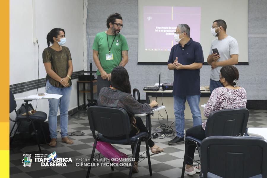 Prefeitura e Sebrae capacitam empreendedores em Itapecerica da Serra