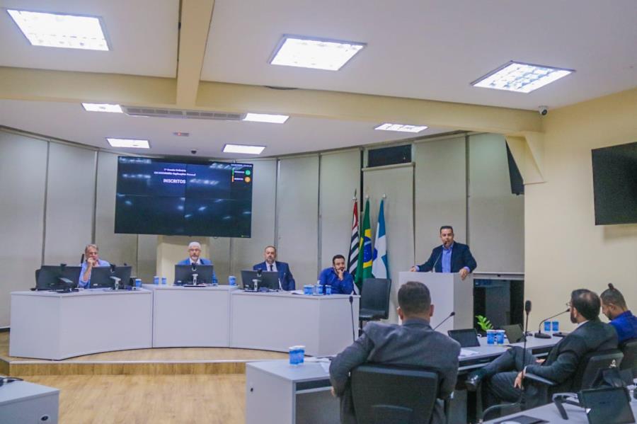 Vice-prefeito e secretários prestigiam abertura dos trabalhos do Poder Legislativo