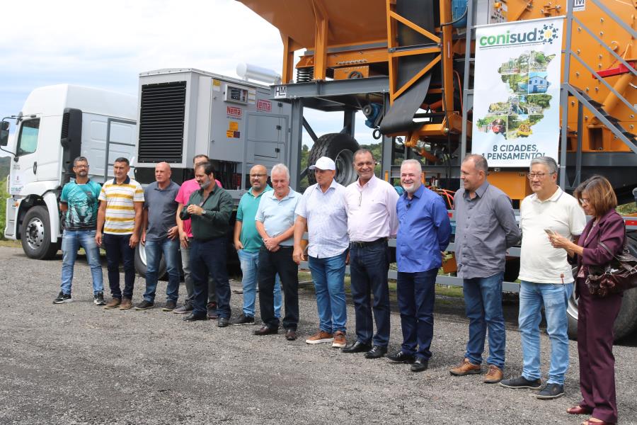 Conisud entrega Caminhão de Usina Móvel aos Prefeitos da Região