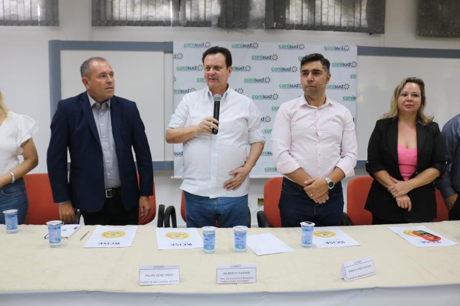 Conisud tem nova mesa diretora; prefeito de Itapecerica da Serra é eleito vice-presidente