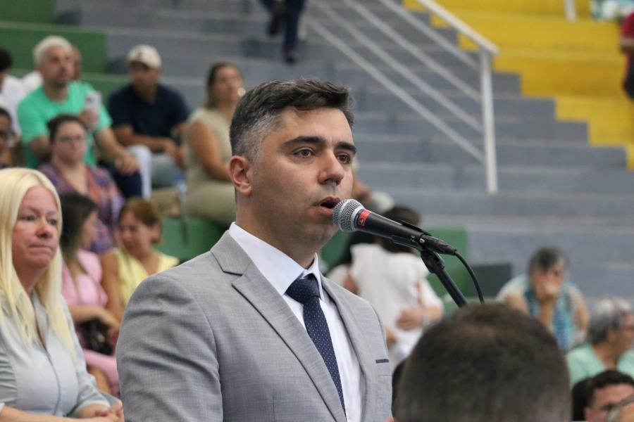 Dr. Ramon Corsini é empossado prefeito de Itapecerica da Serra