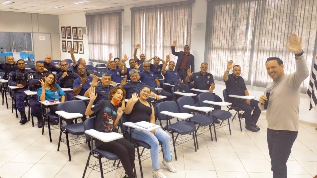 Palestra: “Seja Sua Melhor Versão” é apresentada aos servidores municipais