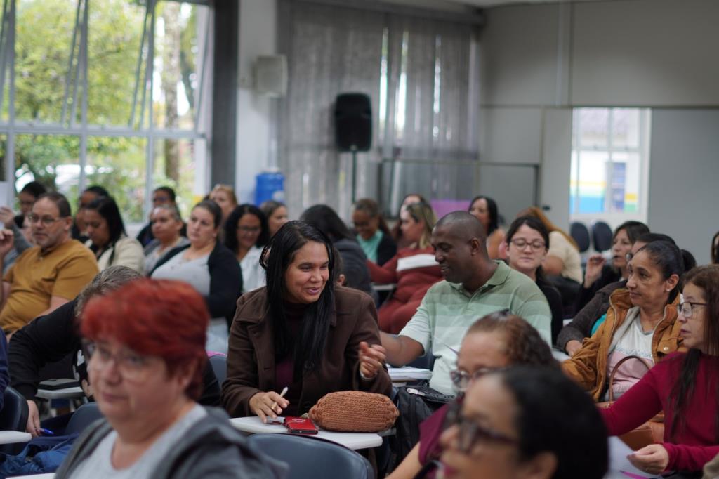Profissionais do magistério recebem formação sobre Consciência Fonêmica e Mutirão de Alfabetização