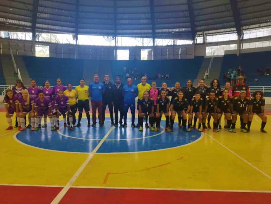 Equipe do Newcastle sagra-se campeã da Supercopa de Futsal Feminino