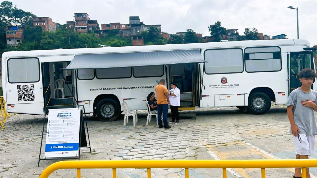 Prefeitura realiza atendimentos gratuitos à população no Jacira e Valo Velho