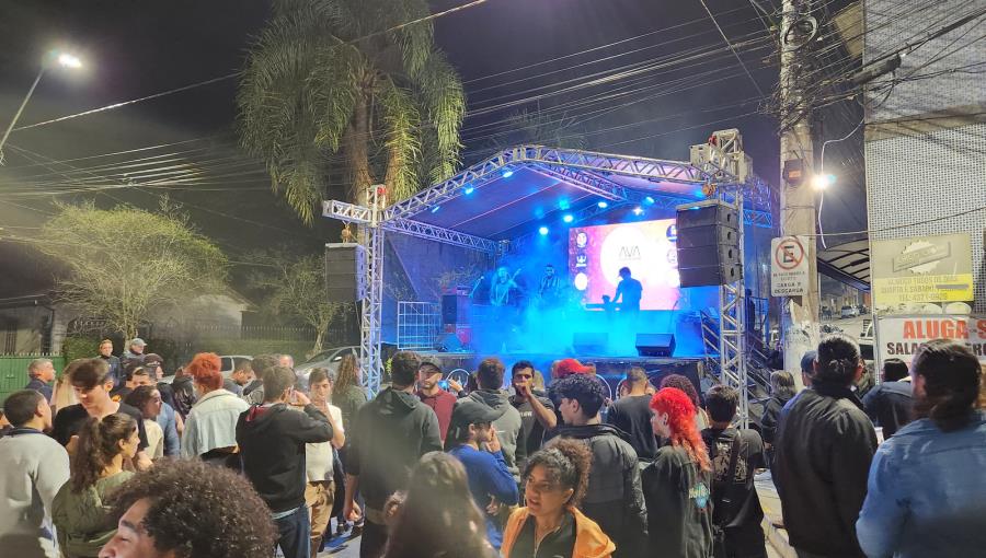 Encontro de Cervejeiros reúne ótimo público na Praça da Fonte
