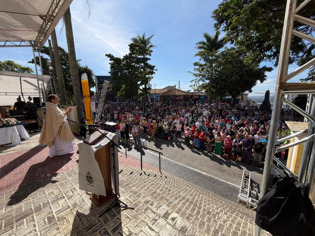 Itapecerica da Serra celebra Festa da Divina Misericórdia e Padroeira Nossa Senhora dos Prazeres