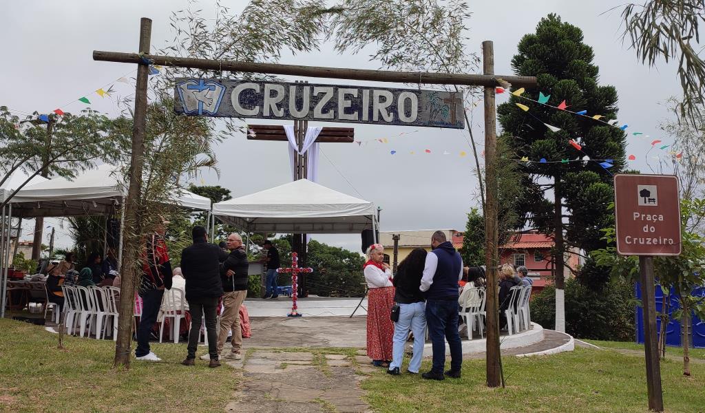 Tradição e Fé marcam a Reza de Santa Cruz em Itapecerica da Serra