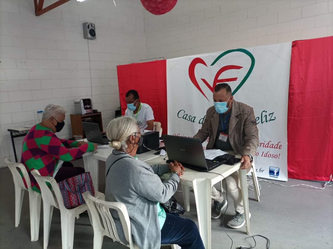Casa do Vovô Feliz recebeu Ação Social do PAT e CadÚnico