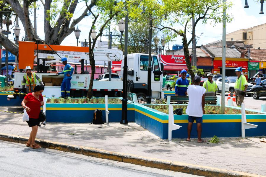 Praça João Pessoa recebe revitalização da Secretaria de Planejamento e Meio Ambiente