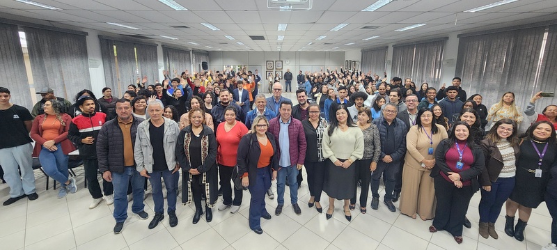Cem estudantes iniciam atuação na Prefeitura de Itapecerica da Serra pelo programa BEEM