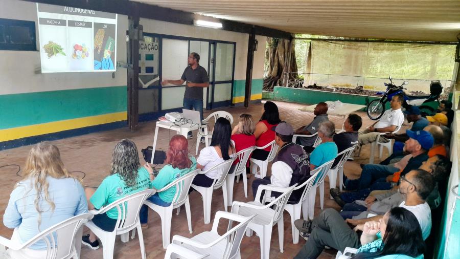 Fevereiro Lilás: Prefeitura realiza palestra aos servidores no mês de combate às drogas