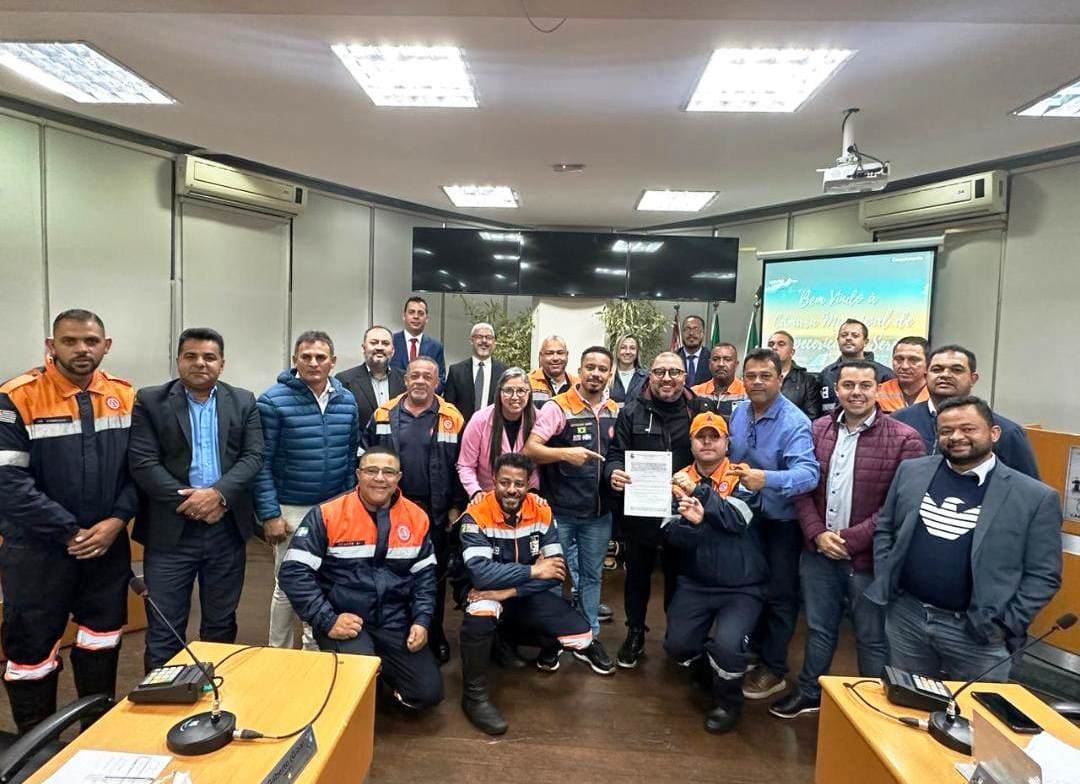 Câmara Municipal de Itapecerica da Serra homenageia Maurício Rocha ao renomear Base da Proteção e Defesa Civil