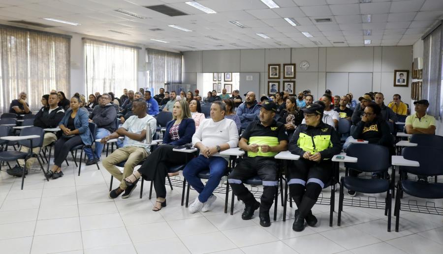 Palestra promove conscientização aos Condutores do Transporte Escolar