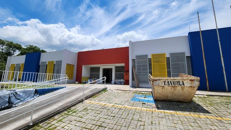 Obras de quatro novas escolas seguem em ritmo acelerado