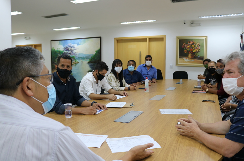 Deputados Enio Tatto, Sargento Neri e Adalberto Freitas visitam o Prefeito Dr. Francisco Nakano