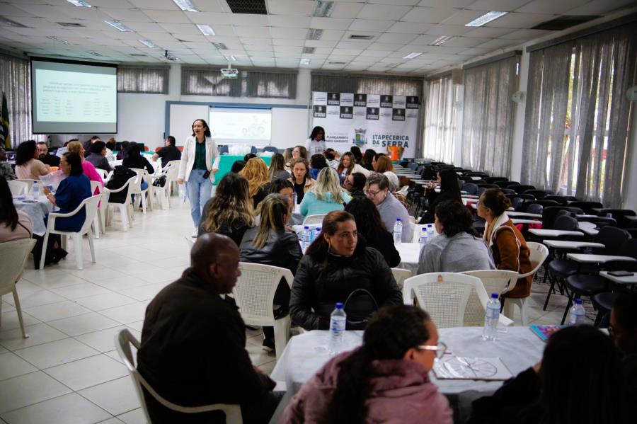 Instrução Fônica na Prática é abordada em formação de Sandra Puliezi