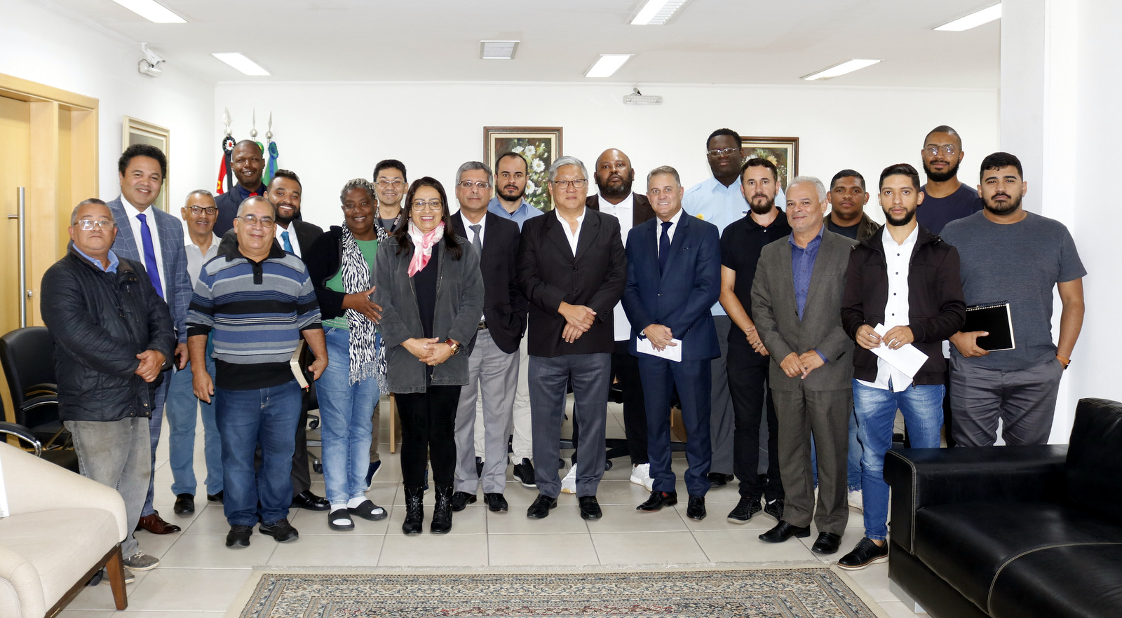 Prefeito recebe pastores e estreita relação com comunidade evangélica
