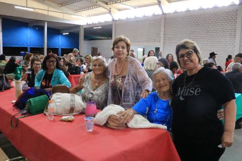 baile de natal dos idosos