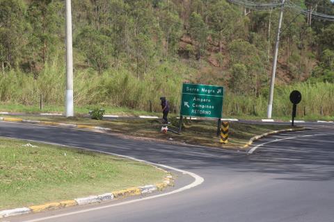 10-11-2025 Praça Maria de Lourdes Leite de Barros Tucunduva_Parques e Jardins-zeladoria(1)