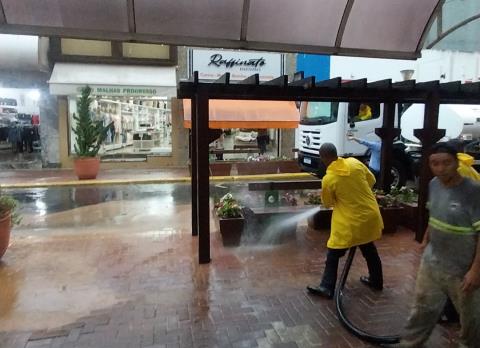 07-03-2026 Chuva-Rua Coronel Pedro Penteado(55)