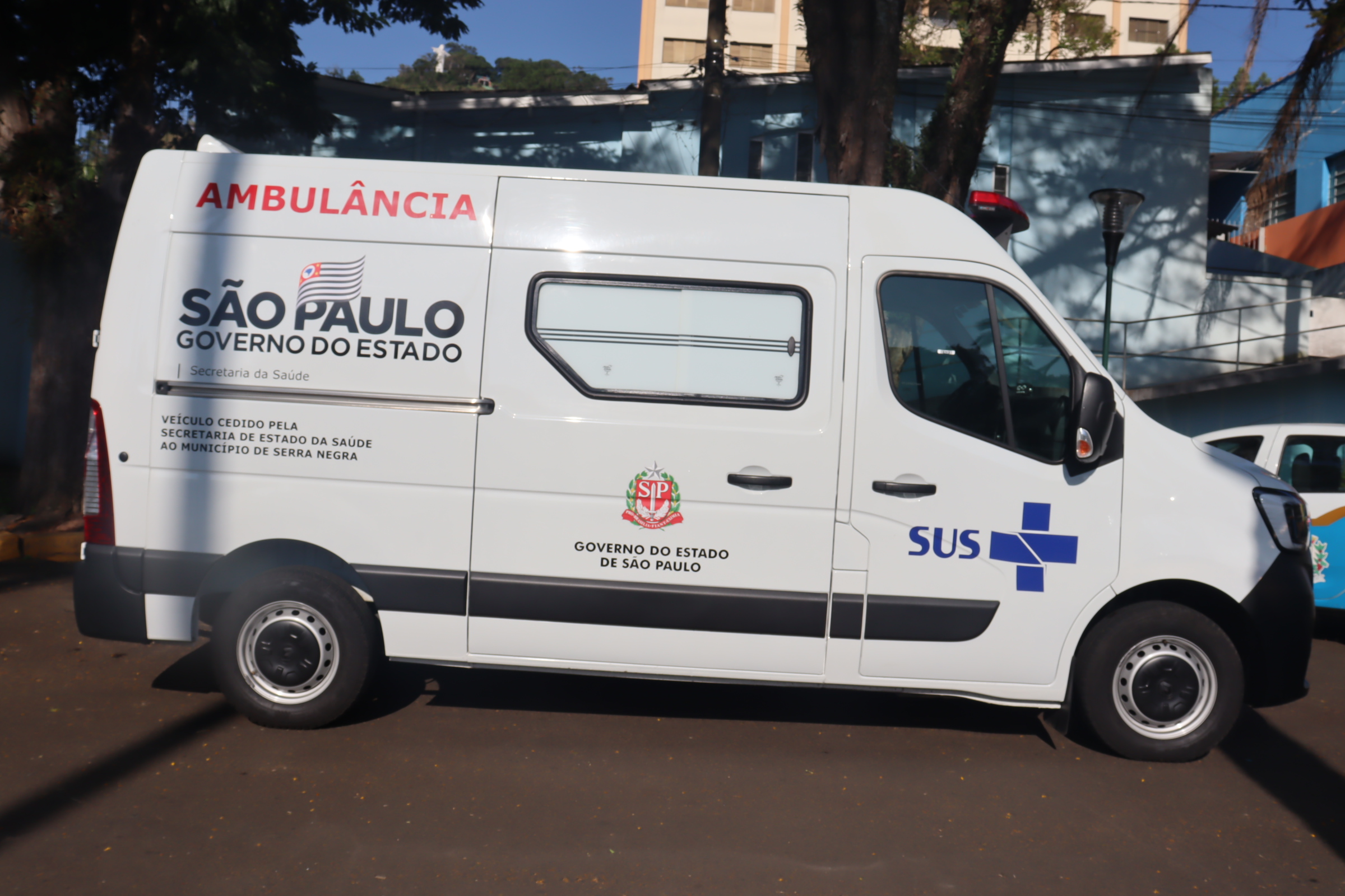 Ambulância_Renault