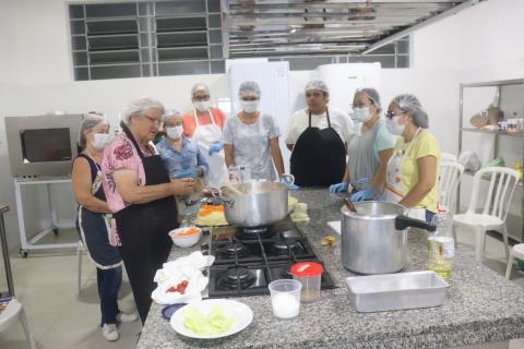 27-11-2025 Fundo Social Qualificação Bolos e Tortas(5)