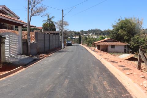 11-09-2025 Rua Luiz Carlos Tozzini Della Guardia-infraestrutura e pavimentação(5)