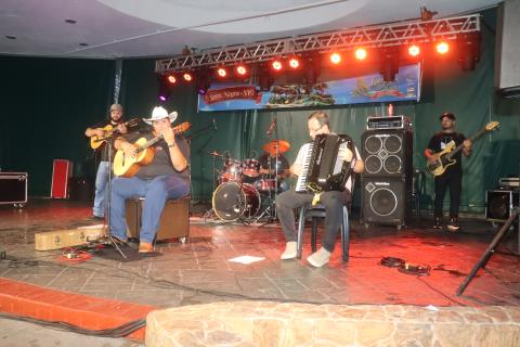 2-1-2026 Festival de Verão na Serra-Mário Neto e Banda(7)