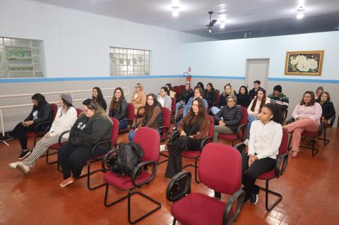23-06-2026 Fundo Social Auxiliar de Cabeleireiro_assistente administrativo(6)
