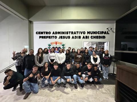 24-10-2025 - OAB Vai à Escola_Escola Franca Franchi(1)