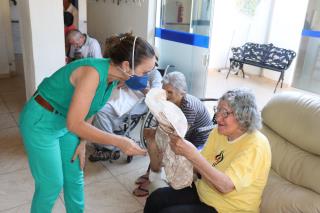21-12-2021 Entrega de presentes - Lar dos Velhinhos São Francisco de Assis (1)