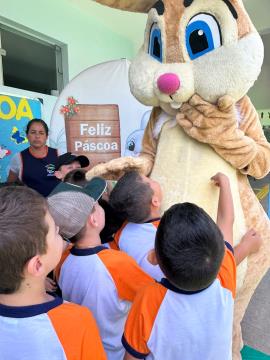30-03-2026 Entrega de Ovos de Páscoa nas Escolas Municipais-EMEB Durval(3)