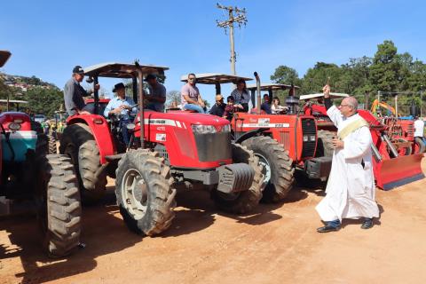 18-05-2025 Bênção de Tratores_Feira Agromais(227)