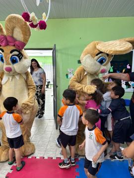 Entrega de Ovos de Páscoa nas Escolas Municipais-EMEB e Especial Olga Vichi(3)