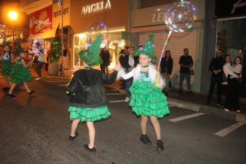 17-12-2025 Natal Luzes da Serra-Parada de Natal_Canon SL3(58)