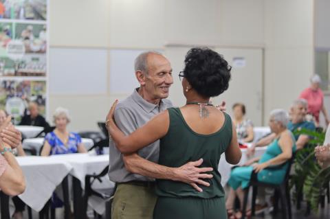 03-10-2025 - Dia 4 - Semana do Idoso Fundo Social_Baile_Caio Salgado (488)