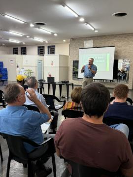 Palestra Prevenção começa na família 3