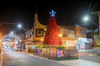 27-11-2024 Natal Luzes da Serra_decoração Praça João Pessoas x Duque de Caxias(7)