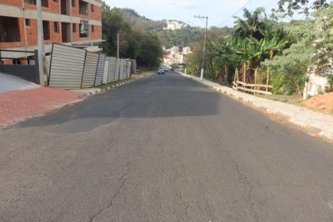 09-10-2025 Rua José Bonifácio_recapeamento(10)